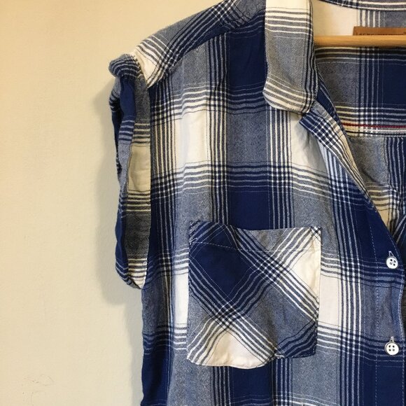 JACHS Girlfriend Blue & White Plaid Rolled Cuff Button Down Rayon Shirt - Picture 5 of 15